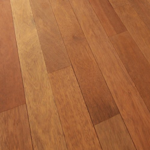 Dlaczego zimą powstają w parkiecie szczeliny?