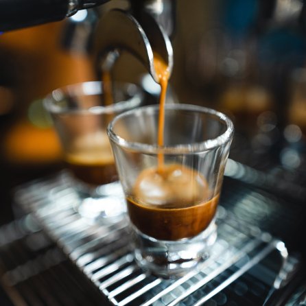 Soki, kawa, świeże owoce