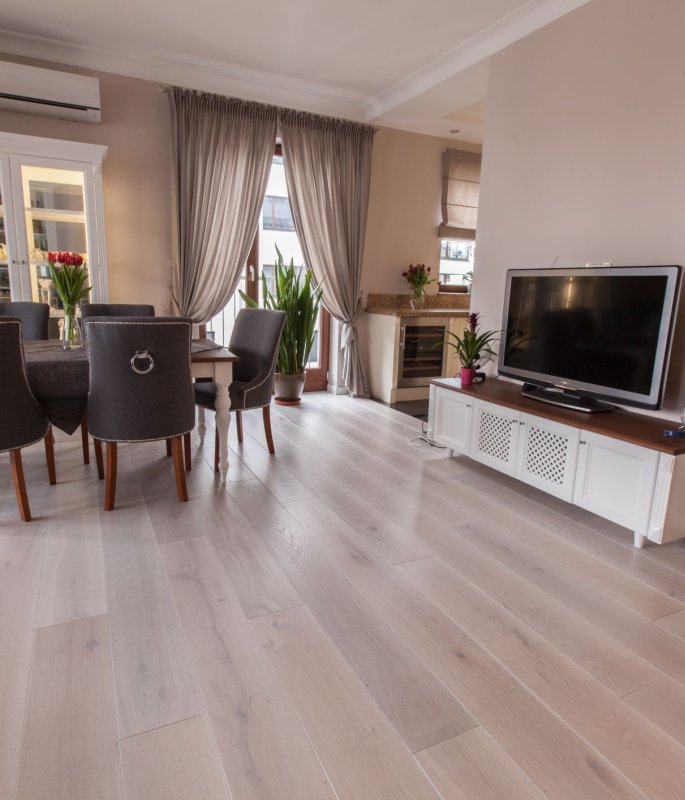 Polish Oaks Whitened Oak