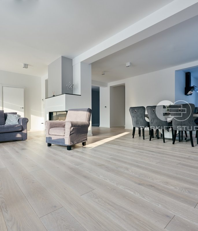 Polish Oaks - Aged Bleached Oak