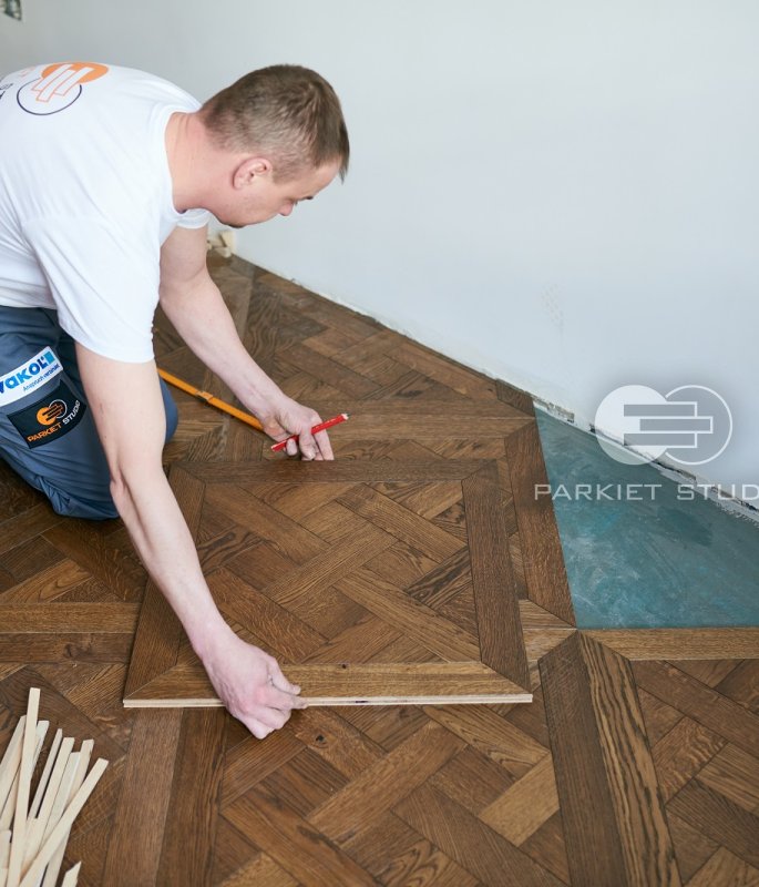 Floor installation - Birmingham Panels