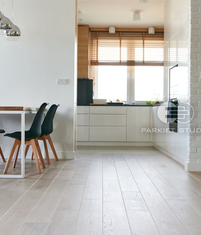 Color Floor Oak Snow White