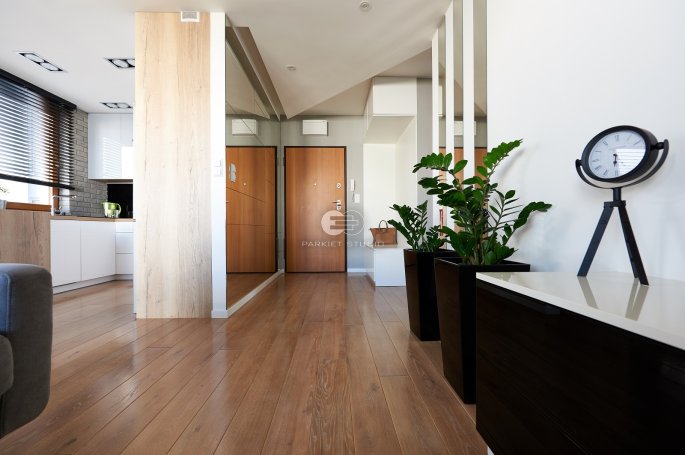 Color Floor Oak Brace Rustic