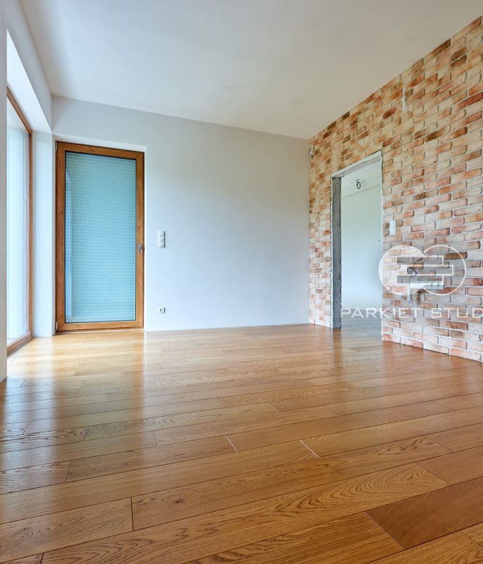 Color Floor Oak Amber