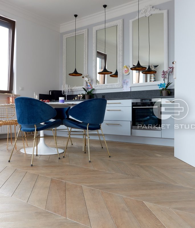 Color Floor French Spruce Oak Coffee