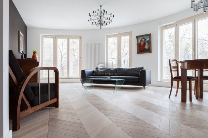 Color Floor French Spruce Snow White