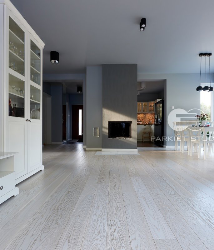 Finish Oak Board Whitewashed Natural