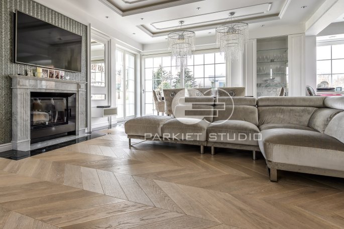 Finish French Spruce Oak Caffe Latte