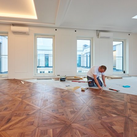 Montaż kasetonów Castle - Orzech Amerykański