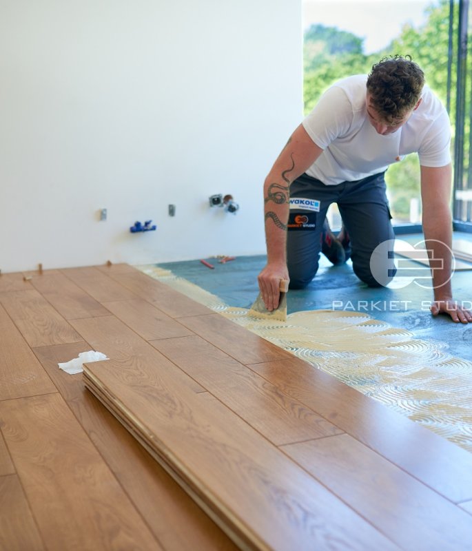 Floor installation - Color Floor Oak Amber