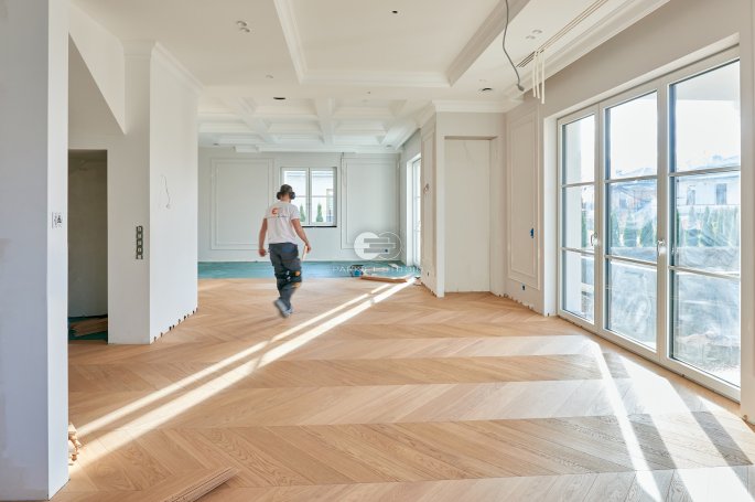 Floor installation and Floor Box - Wonder Floor French Spruce Baltimore Oak Natural