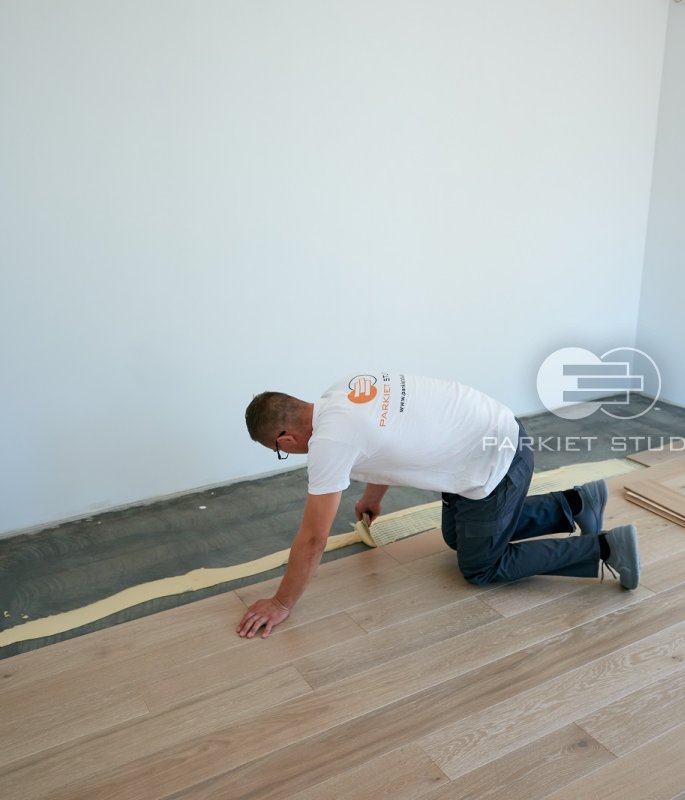 Floor Installation - Polish Oaks - Modern Standard