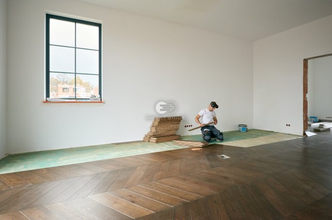 Floor installation - Walczak Spruce Hungarian Oak Ebony