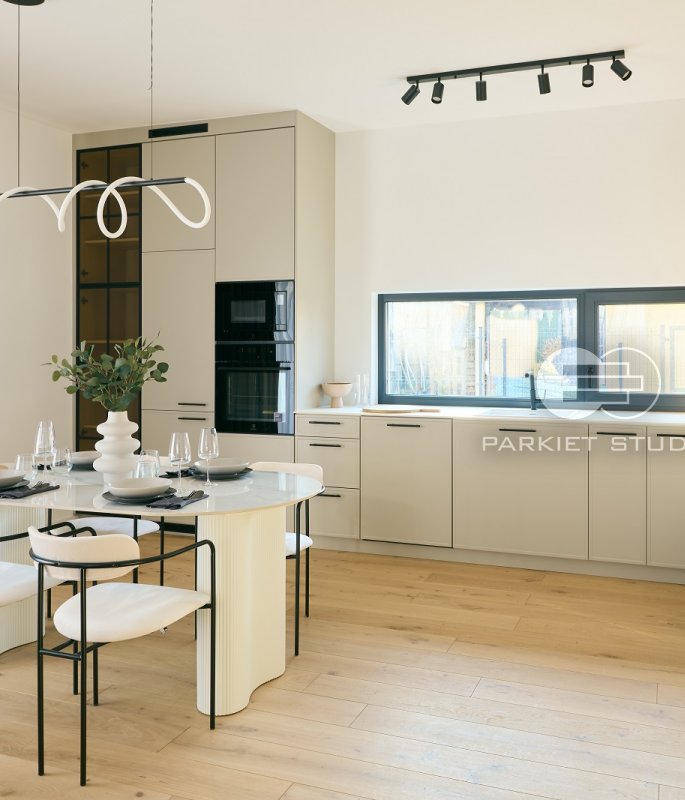 Polish Oaks - Diamond Oak Standard