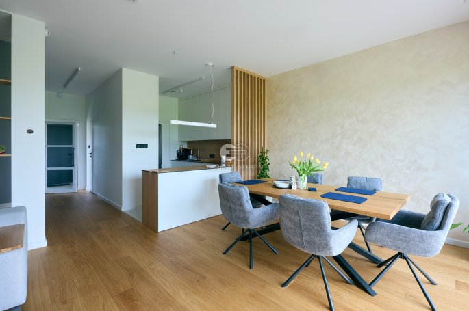 Polskie Dęby - Dąb Nefryt Prime