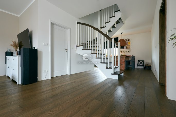 Polish Oaks - Burnt Oak