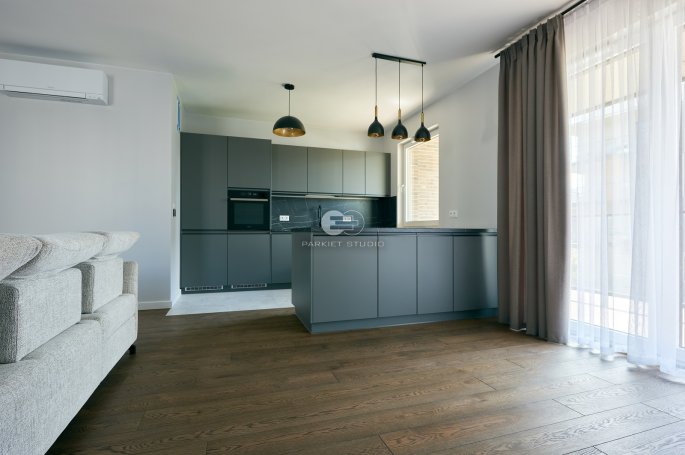 Polish Oaks - Burnt Oak Standard