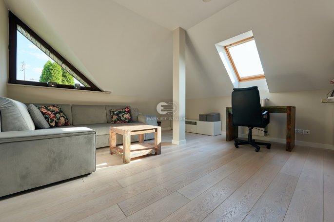 Polish Oaks - Snowy Oak Aged