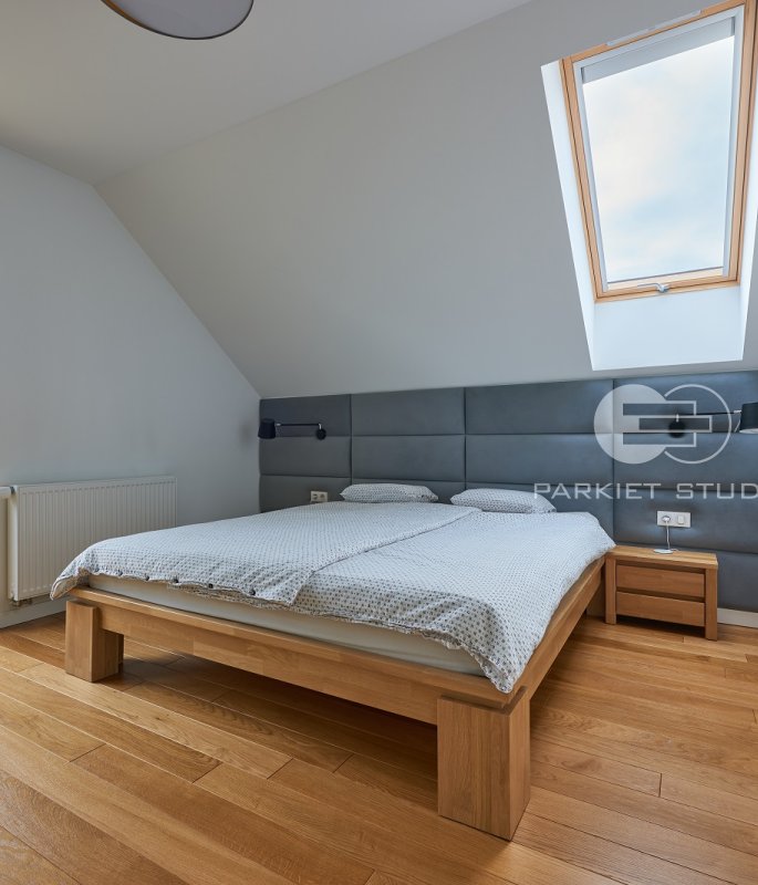 Walczak Oak Clear Rustic