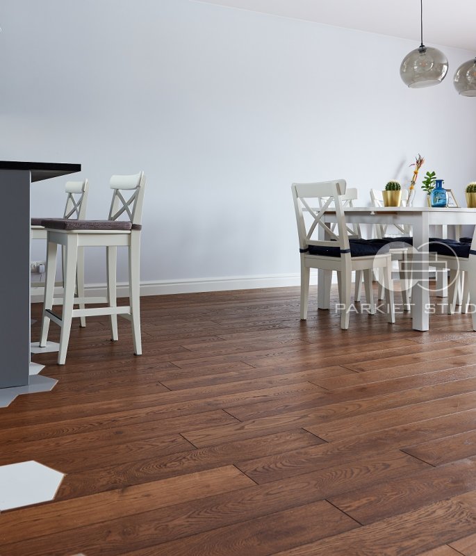 Walczak - Rosewood Oak