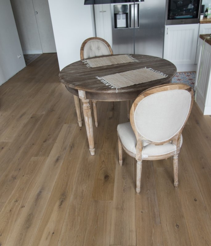 NelaOne Red Bleached White